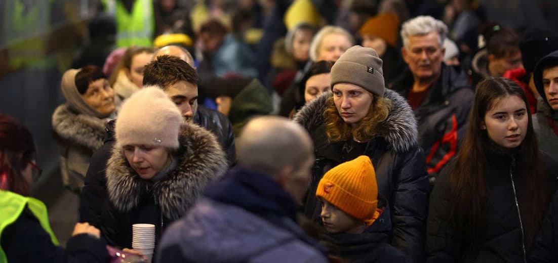 Великобритания выдала 10200 виз беженцам с Украины