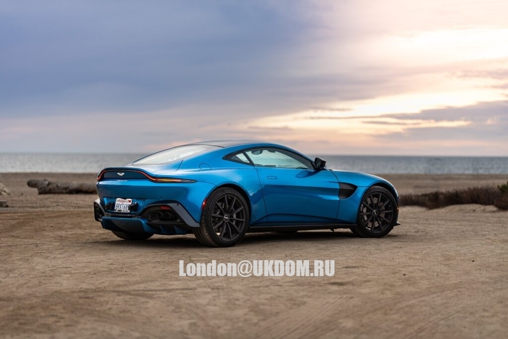 Например, если у Aston Martin объем двигателя 5000 см³: